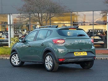 Used Dacia Sandero Stepway 2024 for sale - 77129968: Photo