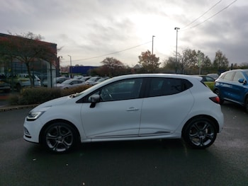 Used Renault Clio 2019 for sale - 76427730: Photo