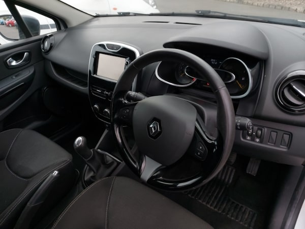 Used Renault Clio 2015 for sale - 76199147: Photo 10