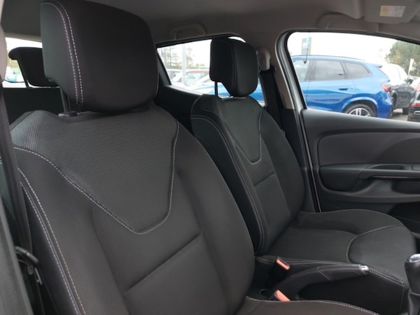 Used Renault Clio 2015 for sale - 76199147: Photo 11