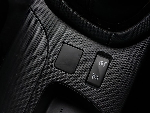 Used Renault Clio 2015 for sale - 76199147: Photo 19