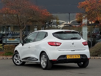 Used Renault Clio 2015 for sale - 76199147: Photo 3