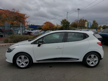 Used Renault Clio 2015 for sale - 76199147: Photo 4