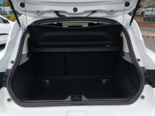Used Renault Clio 2015 for sale - 76199147: Photo 8
