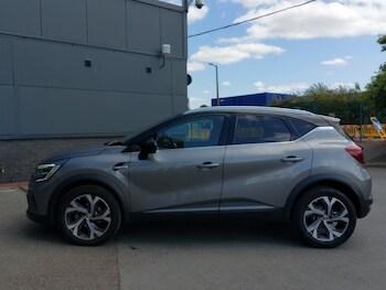 Used Renault Captur 2021 for sale - 75640682: Photo