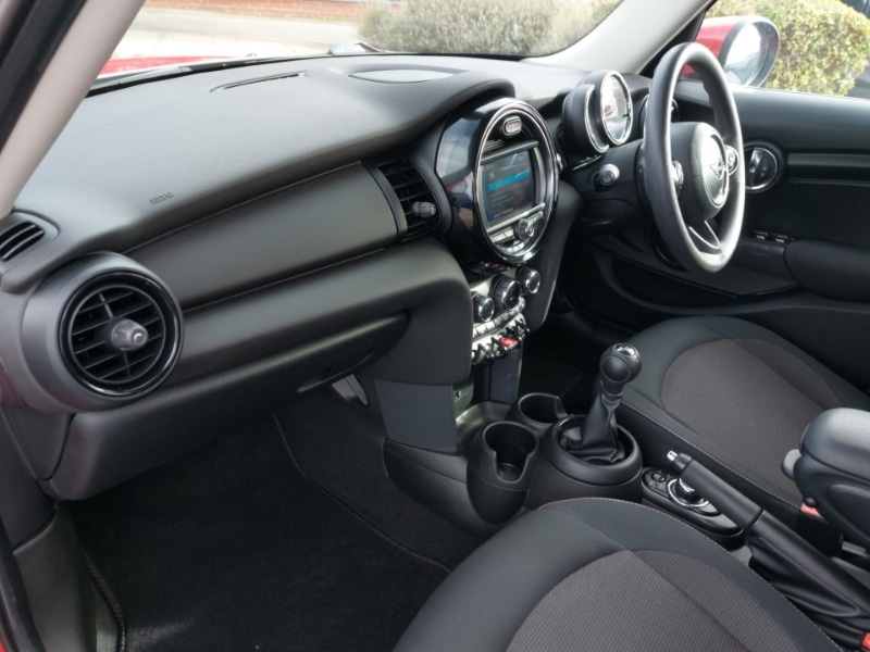 Used MINI One 2019 for sale - 76199459: Photo 5