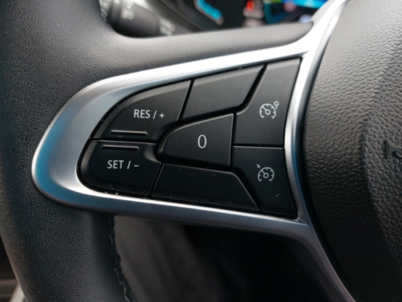 Used Renault Clio 2023 for sale - 78093692: Photo 13