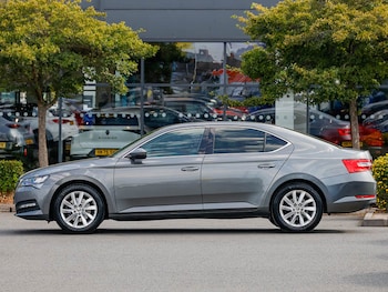 Used Skoda Superb 2022 for sale - 79555399: Photo