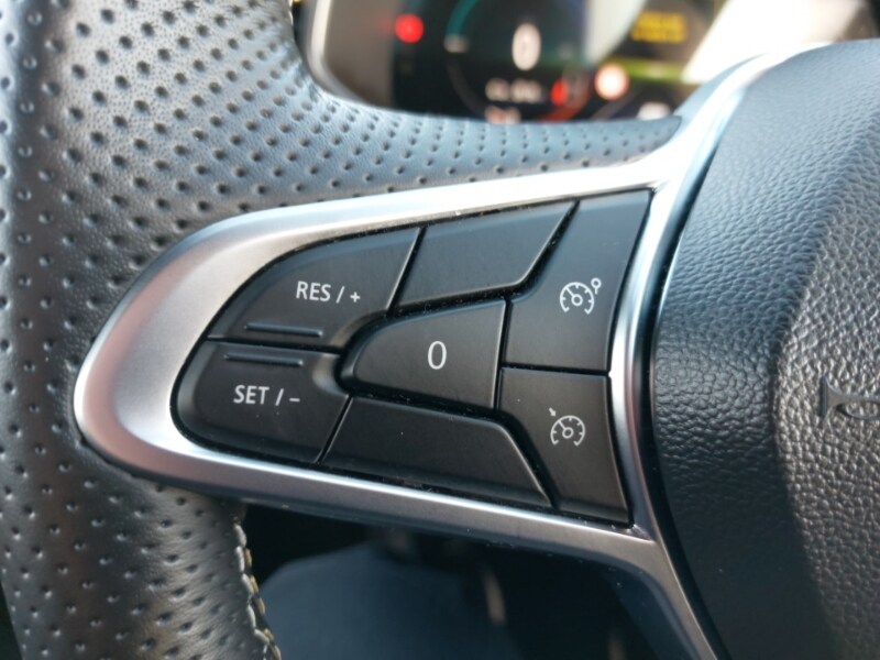 Used Renault Clio 2023 for sale - 76736969: Photo 13