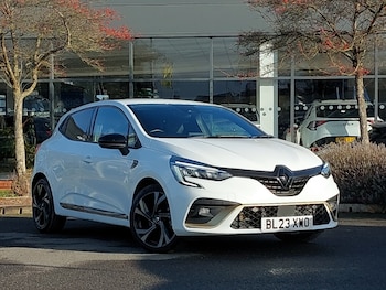 Used Renault Clio 2023 for sale - 76736969: Photo