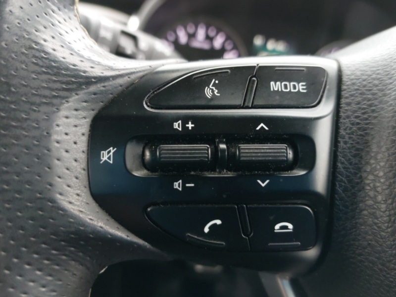 Used Kia Stonic 2022 for sale - 76383859: Photo 14