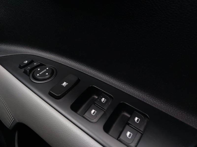 Used Kia Stonic 2022 for sale - 76383859: Photo 16