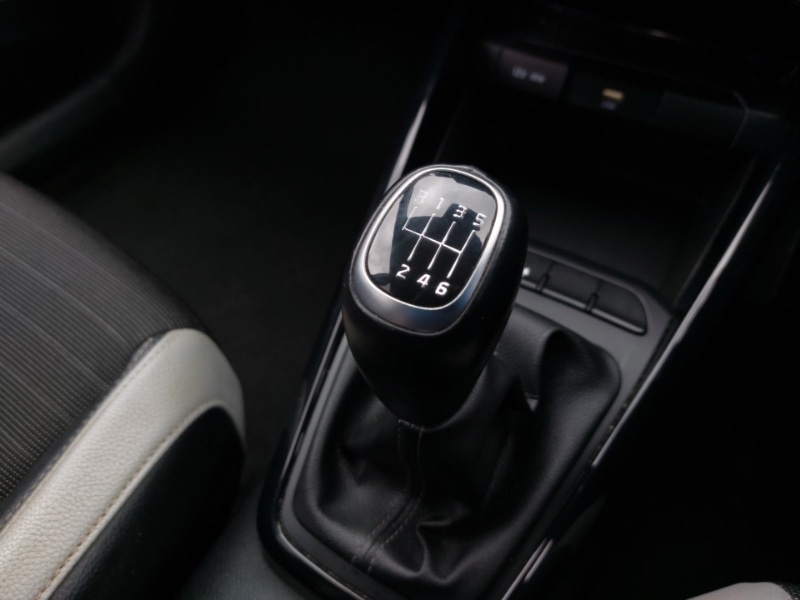 Used Kia Stonic 2022 for sale - 76383859: Photo 19