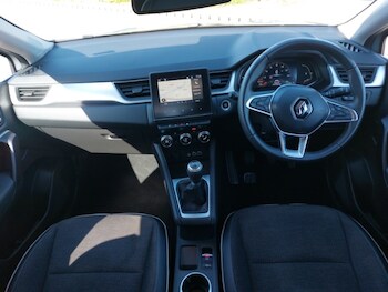 Used Renault Captur 2024 for sale - 78326756: Photo