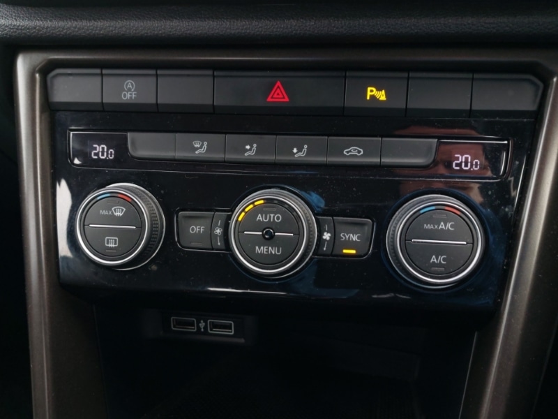 Used Volkswagen T-Roc 2019 for sale - 76354318: Photo 13