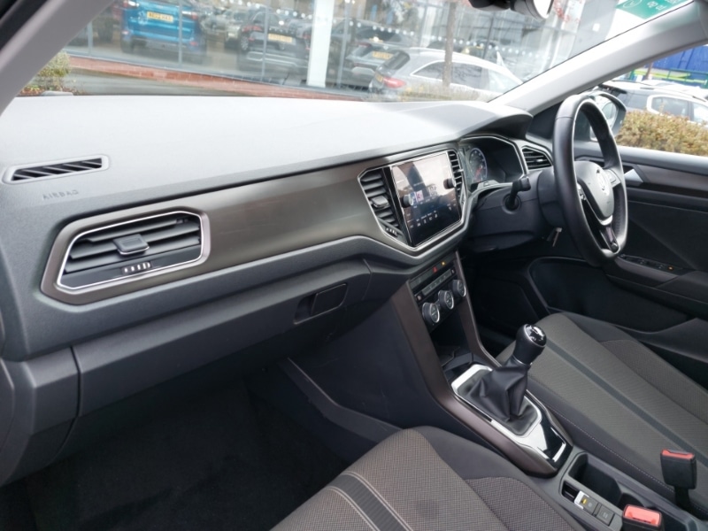 Used Volkswagen T-Roc 2019 for sale - 76354318: Photo 5