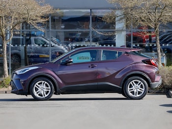 Used Toyota C-HR 2023 for sale - 78567958: Photo
