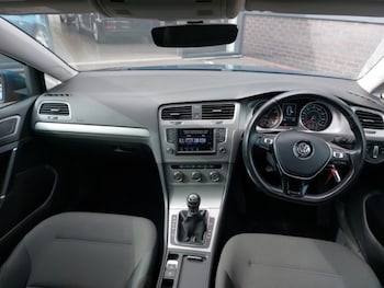 Used Volkswagen Golf 2016 for sale - 75413715: Photo