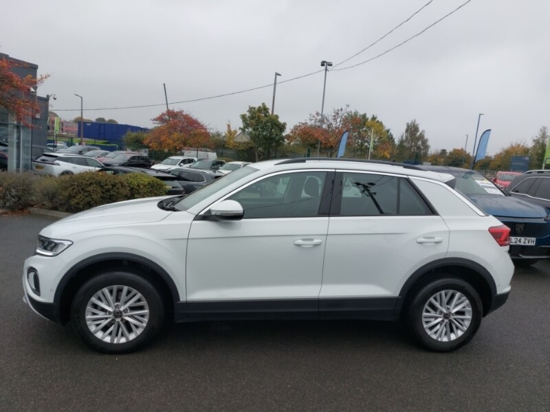 Used Volkswagen T-Roc 2023 for sale - 76268882: Photo 4