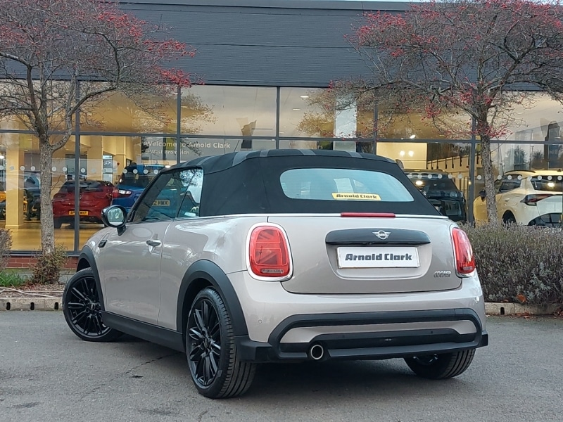 Used MINI Convertible 2021 for sale - 76511656: Photo 3