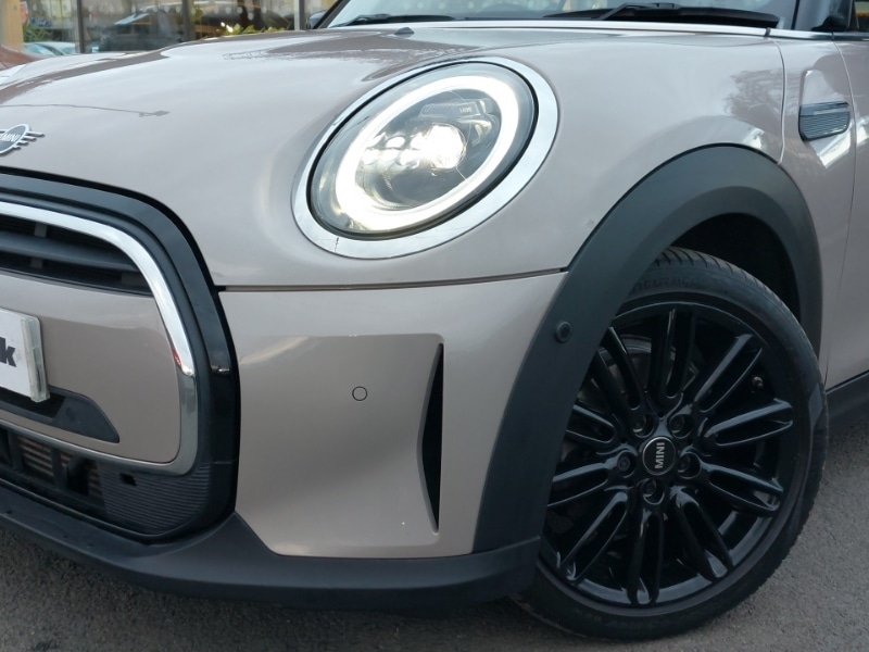Used MINI Convertible 2021 for sale - 76511656: Photo 9