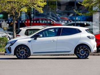 Used Renault Clio 2024 for sale - 78360953: Photo