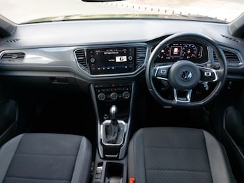Used Volkswagen T-Roc 2021 for sale - 79557920: Photo