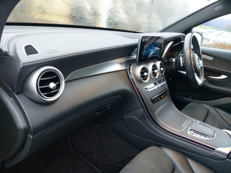 Used Mercedes-Benz GLC 2019 for sale - 76695787: Photo 5