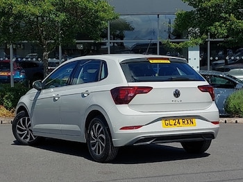 Used Volkswagen Polo 2024 for sale - 78872667: Photo
