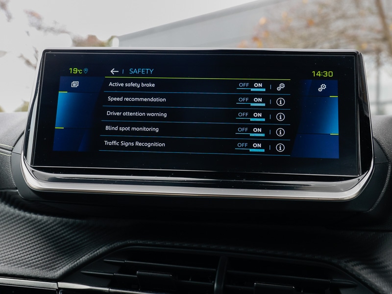 Used Peugeot 2008 2022 for sale - 76264959: Photo 12