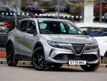 Used Alfa Romeo Junior 2025 for sale - 78546437: Photo