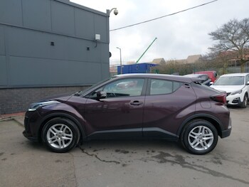 Used Toyota C-HR 2022 for sale - 77366197: Photo