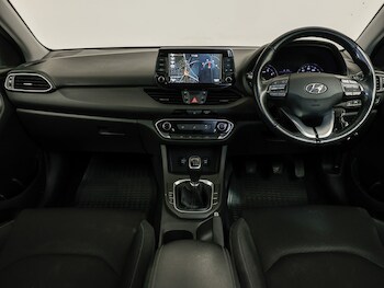 Used Hyundai i30 2019 for sale - 76230027: Photo 2