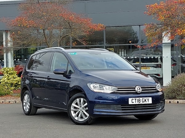 Used Volkswagen Touran 2018 for sale - 76213182: Photo 1