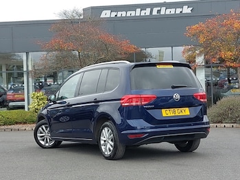 Used Volkswagen Touran 2018 for sale - 76213182: Photo 3