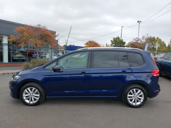 Used Volkswagen Touran 2018 for sale - 76213182: Photo 4