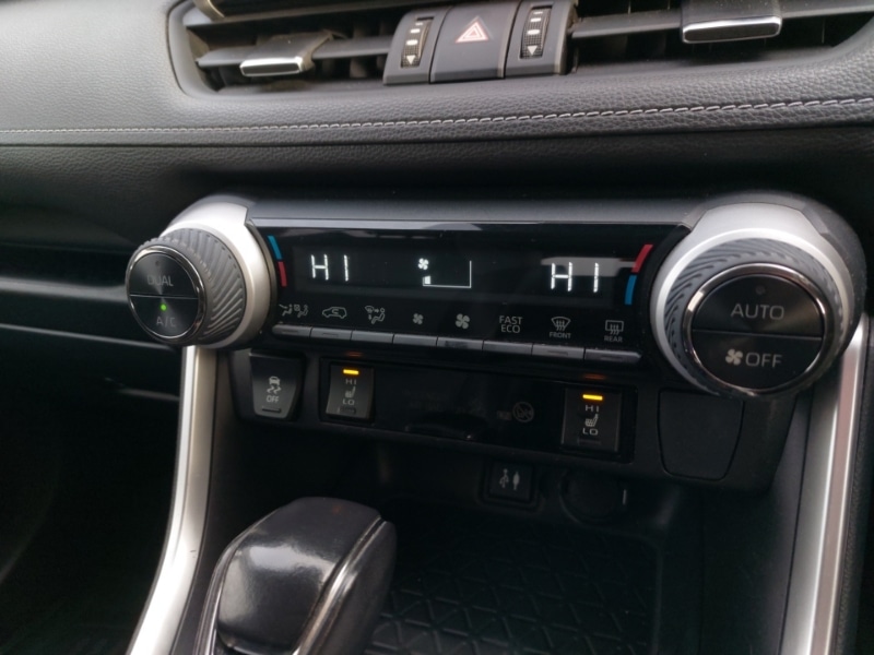 Used Toyota RAV4 2019 for sale - 76427571: Photo 12