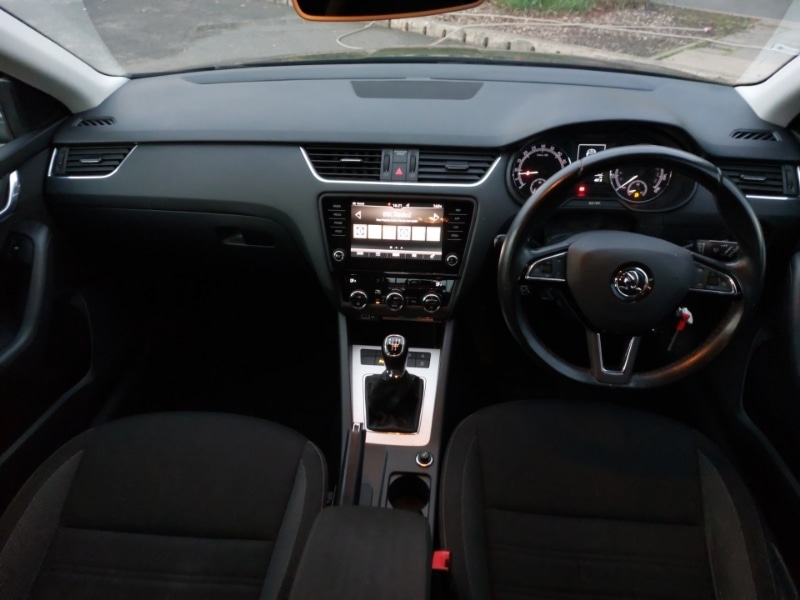 Used Skoda Octavia 2020 for sale - 76507058: Photo 2