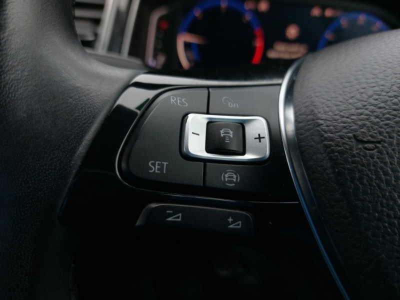 Used Volkswagen T-Roc 2018 for sale - 77433845: Photo 14