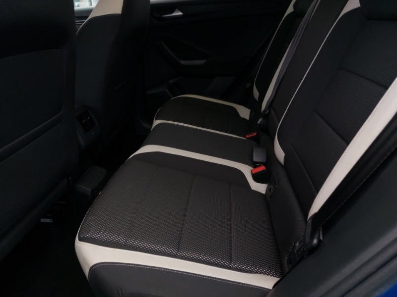 Used Volkswagen T-Roc 2018 for sale - 77433845: Photo 6