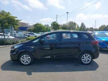 Used Kia Carens 2018 for sale - 79171431: Photo