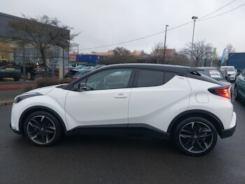 Used Toyota C-HR 2022 for sale - 77299862: Photo