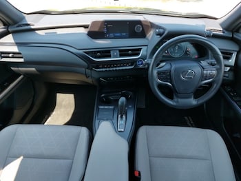 Used Lexus UX 2023 for sale - 79101061: Photo