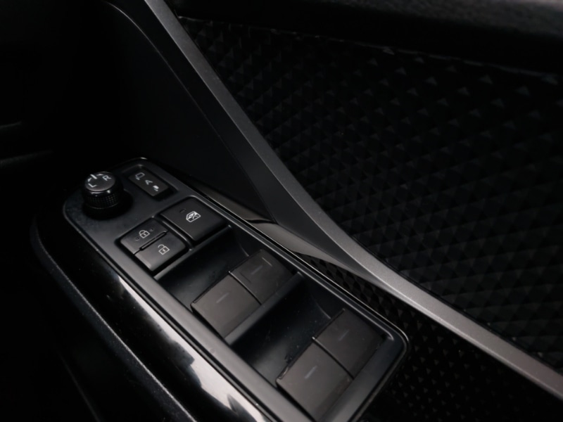 Used Toyota C-HR 2022 for sale - 77380180: Photo 15