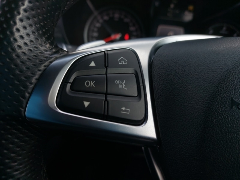 Used Mercedes-Benz GLC 2018 for sale - 77874383: Photo 13