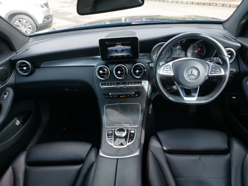 Used Mercedes-Benz GLC 2018 for sale - 77874383: Photo 2