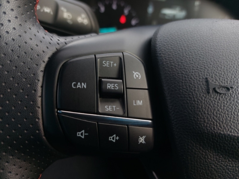 Used Ford Focus 2023 for sale - 77004380: Photo 13