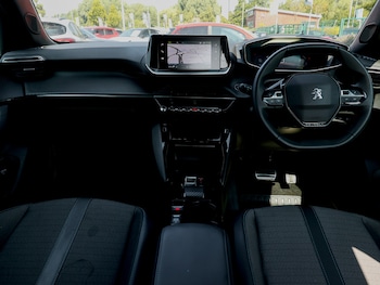 Used Peugeot 2008 2023 for sale - 79153281: Photo