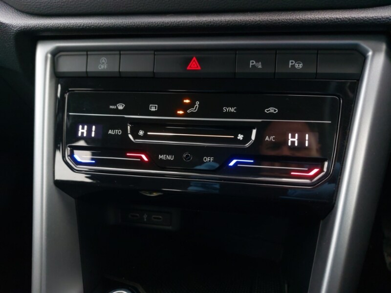 Used Volkswagen T-Roc 2022 for sale - 77208990: Photo 16