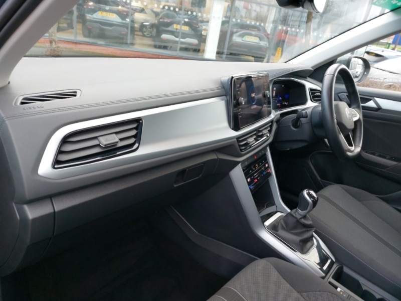 Used Volkswagen T-Roc 2022 for sale - 77208990: Photo 5